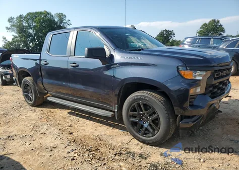 2022 Chevrolet Silverado K1500 Custom из США, поврежденный, VIN 1GCPDBEK4NZ530757